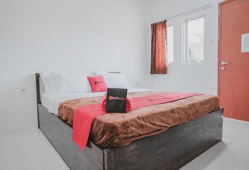 펜션 Reddoorz Near Gatot Subroto Lampung 2
