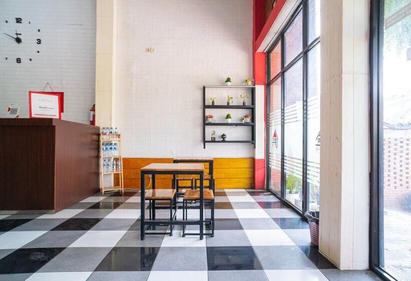 膳宿费 Reddoorz Syariah @ Selomangleng Kediri