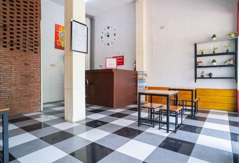 膳宿费 Reddoorz Syariah @ Selomangleng Kediri