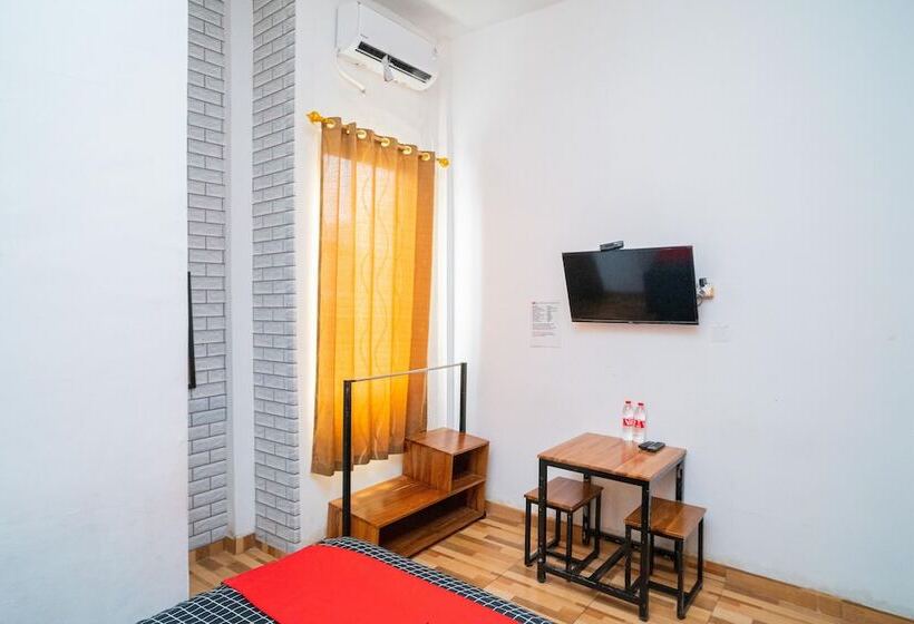 膳宿费 Reddoorz Syariah @ Selomangleng Kediri