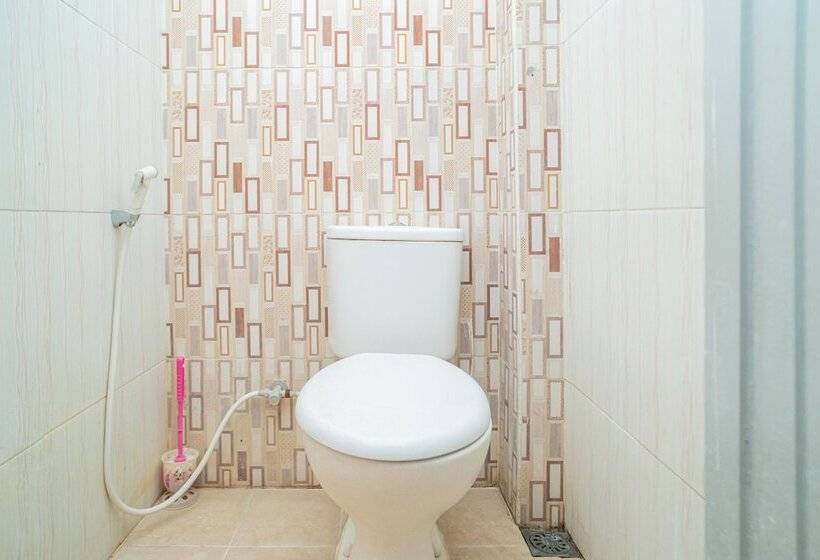 膳宿费 Reddoorz Syariah @ Selomangleng Kediri