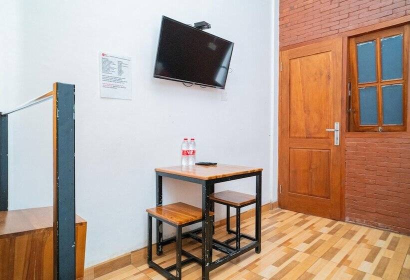 膳宿费 Reddoorz Syariah @ Selomangleng Kediri