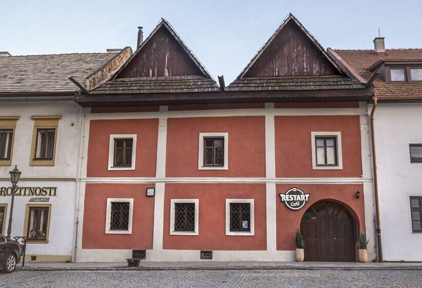 膳宿费 Restart House