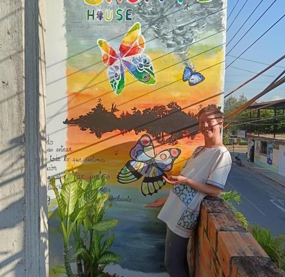 بنسيون Shoffi S House Backpackers