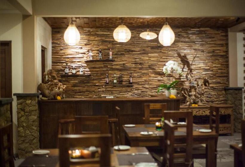 The Mudru Resort By Pramana Villas