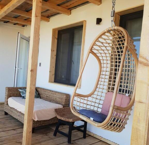 민박 The Pines   Experiment Favelas