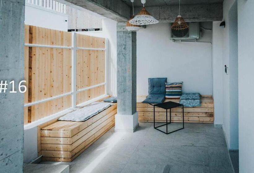 민박 The Pines   Experiment Favelas