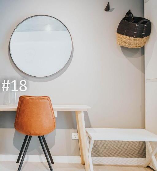 민박 The Pines   Experiment Favelas