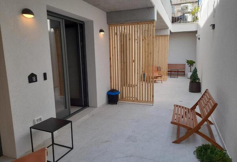 민박 The Pines   Experiment Favelas