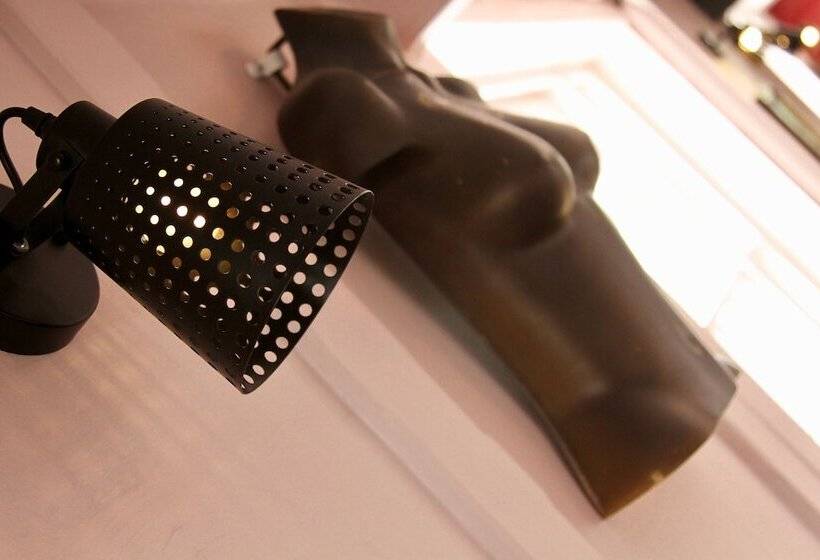 ホテル Chequers Inn