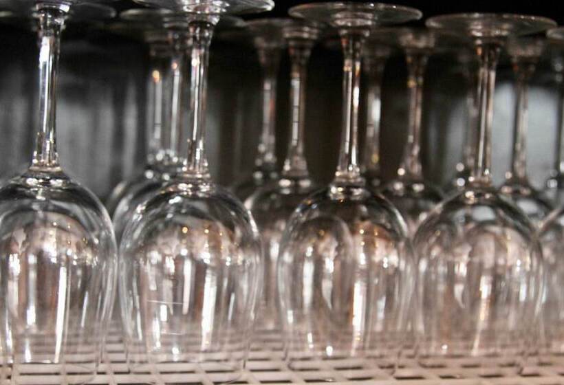 ホテル Chequers Inn