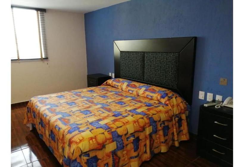 ホテル Capital O Plaza Delta