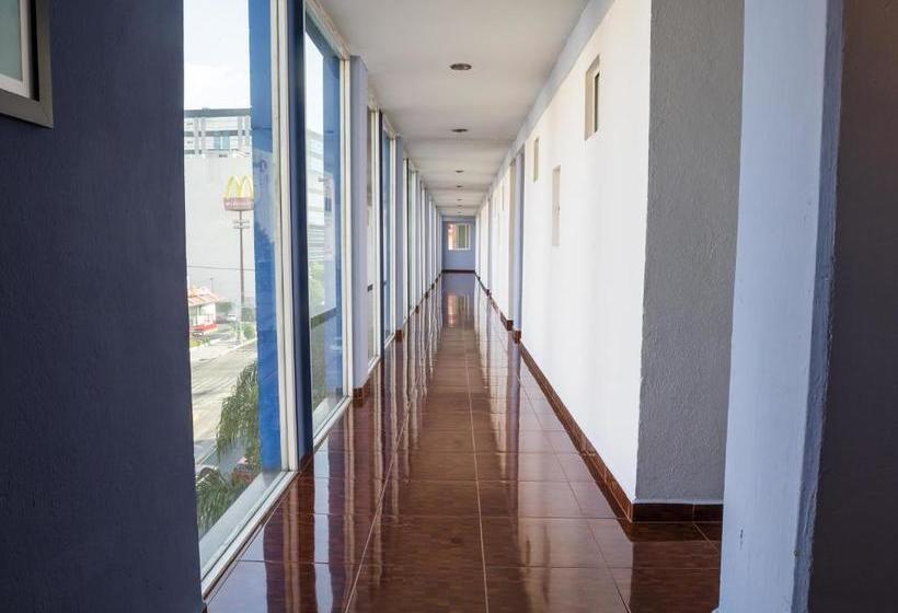 ホテル Capital O Plaza Delta