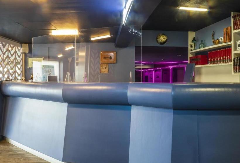 ホテル Capital O Plaza Delta