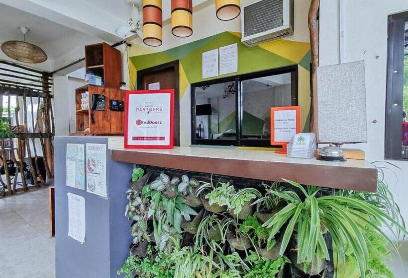 هتل Reddoorz Near Kcc Mall Gensan