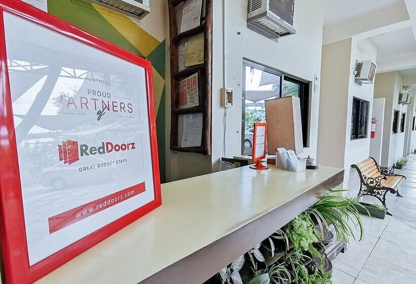 هتل Reddoorz Near Kcc Mall Gensan
