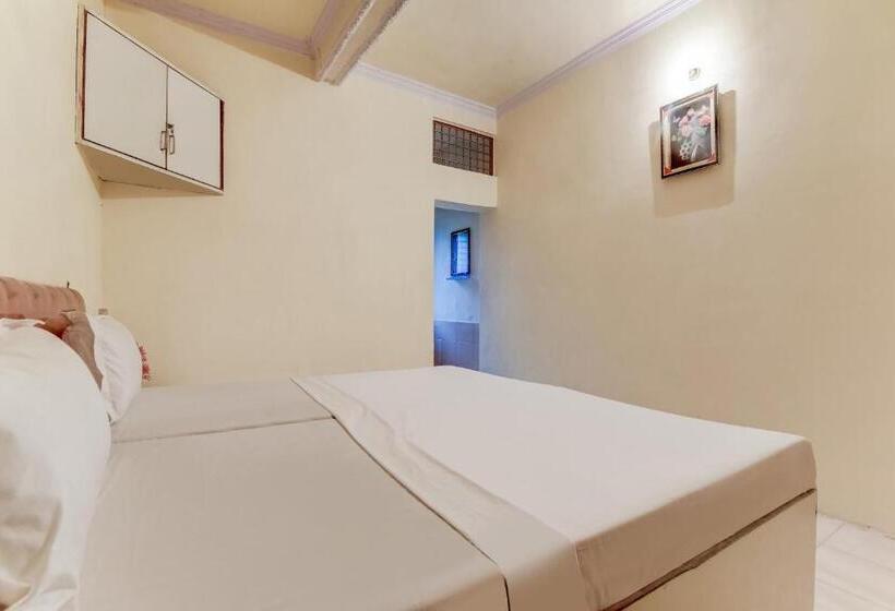 Отель Spot On 47803 Ren Basera Guest House