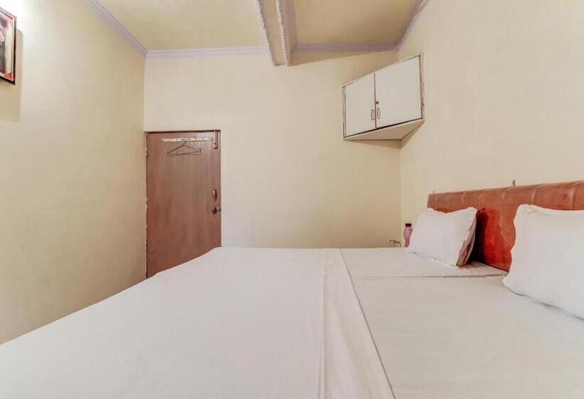 Отель Spot On 47803 Ren Basera Guest House