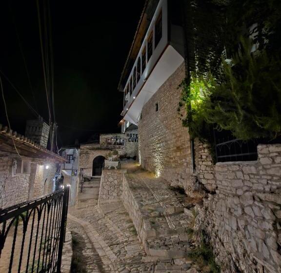 تختخواب و صبحانه Guest House Panorama