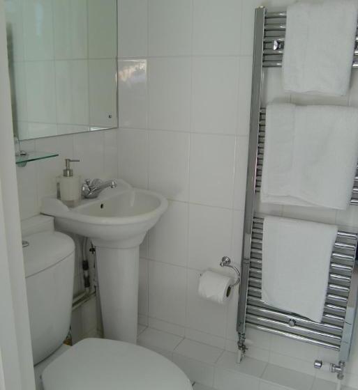 Bed and Breakfast Hatsue Guest House