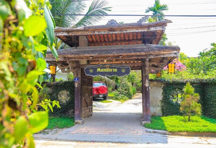 تختخواب و صبحانه Mandarin Homestay Hue