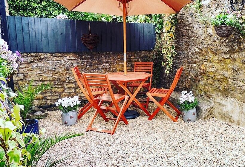 민박 The Lansdowne Cottage