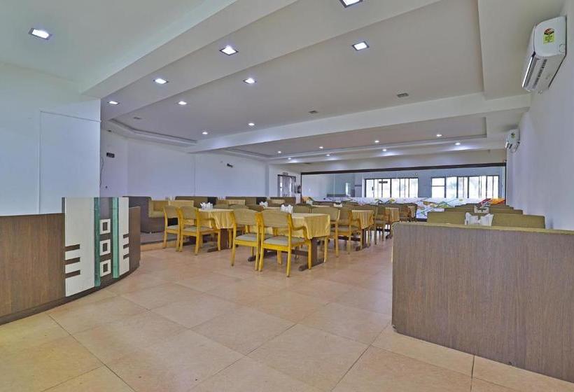 בית מלון כפרי Utkarsh  Silvassa