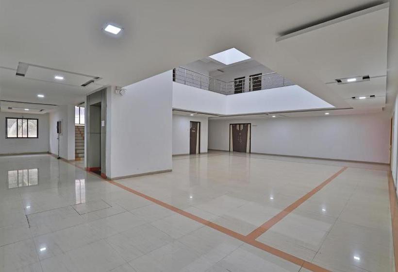 בית מלון כפרי Utkarsh  Silvassa