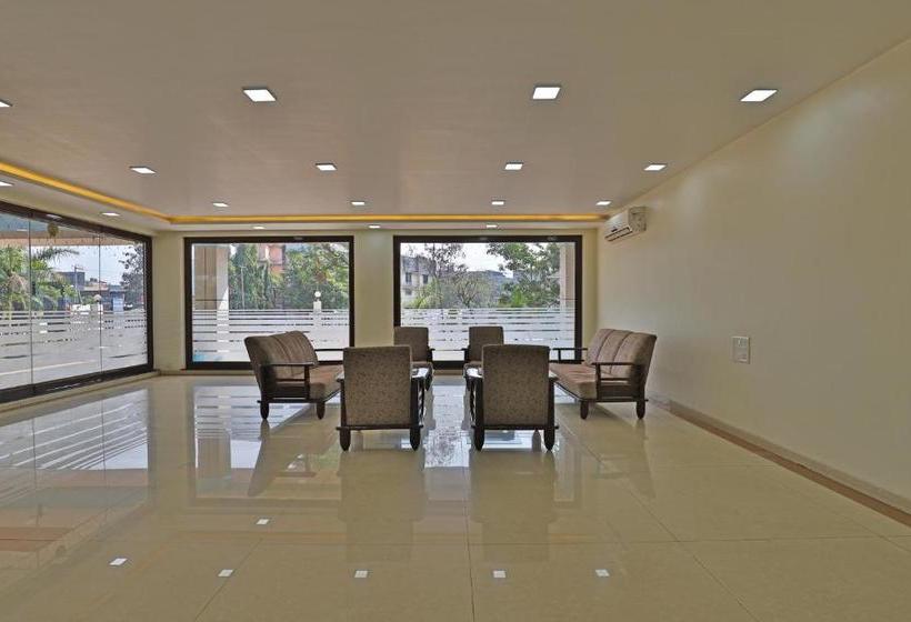 בית מלון כפרי Utkarsh  Silvassa