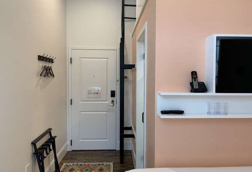 酒店 The Cabot Lodge