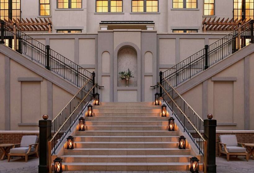 هتل The Harpeth Franklin Downtown, Curio Collection By Hilton