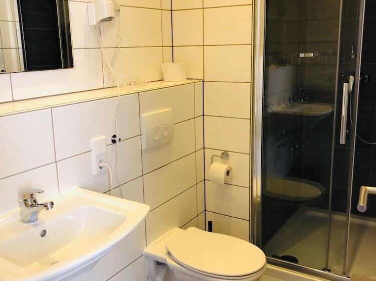 فندق Altstadt Wöllbacher Tor