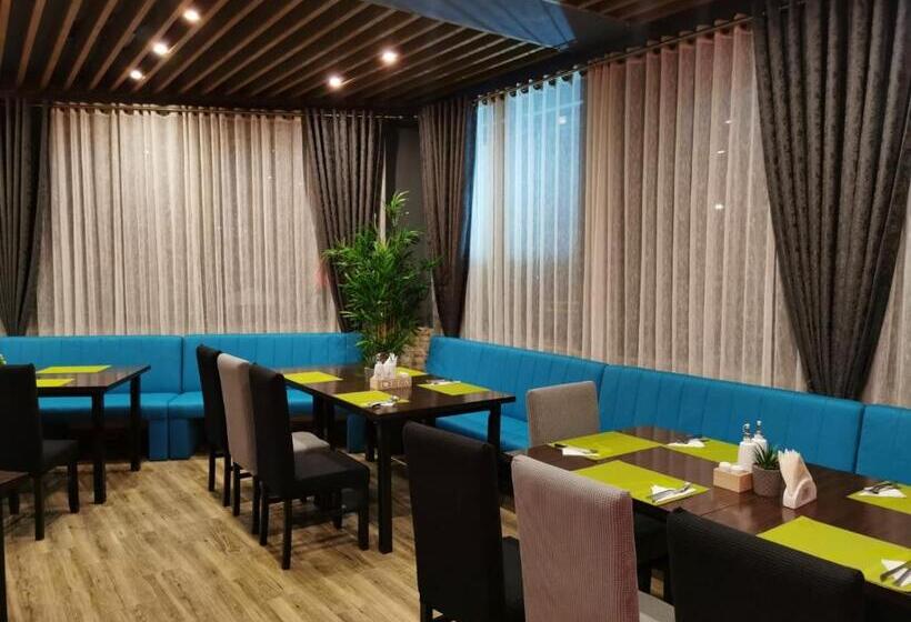 פנסיון Casa Burduhos