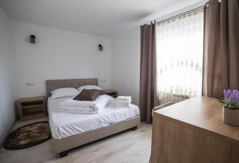 Пансион Casa Burduhos