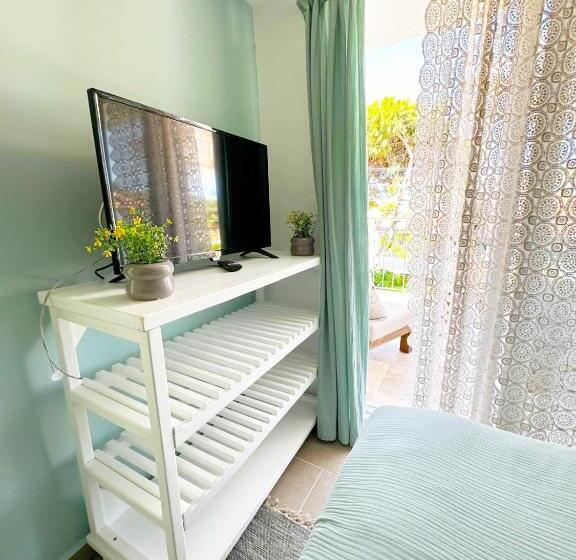 Пансион Monk Island Guesthouse