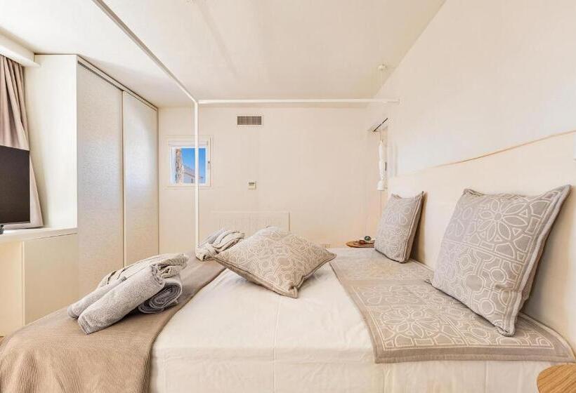 ペンション Perla Saracena Hotel & Restaurant