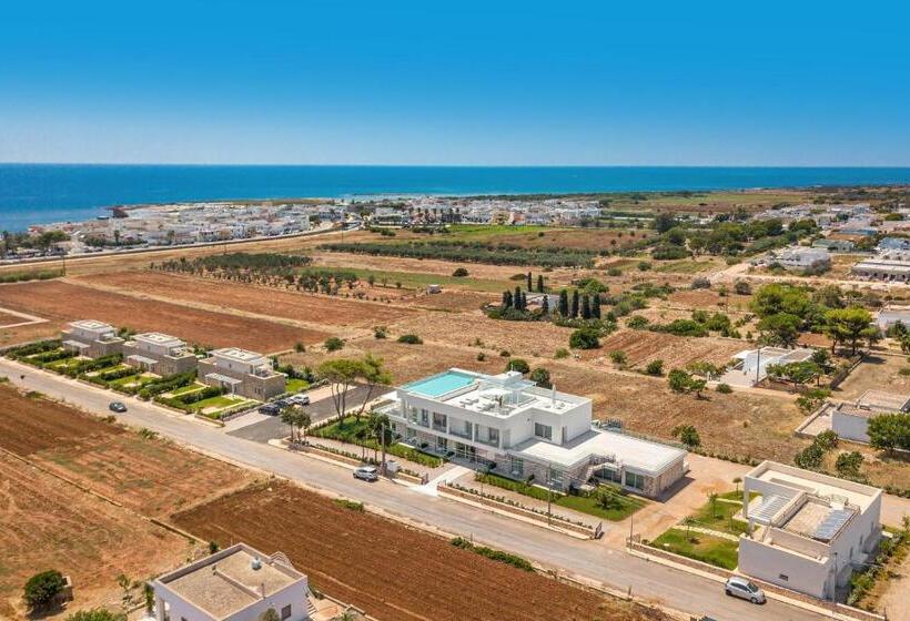 بنسيون Perla Saracena Hotel & Restaurant