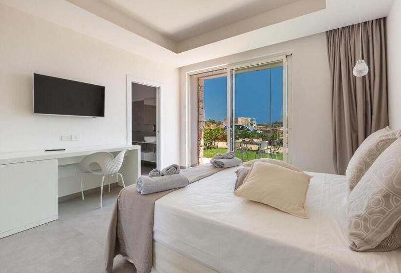 بنسيون Perla Saracena Hotel & Restaurant