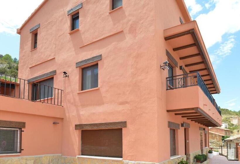 住宿加早餐  La Casita De El Cuervo