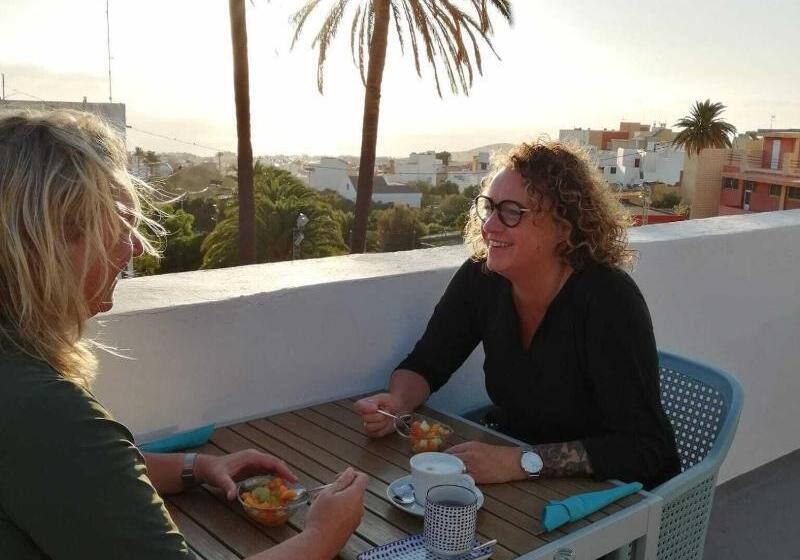 ベッドアンドブレックファースト Villa Nestor