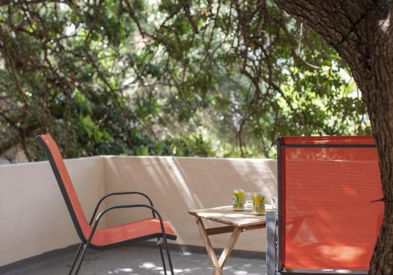 ベッドアンドブレックファースト Villa Nestor