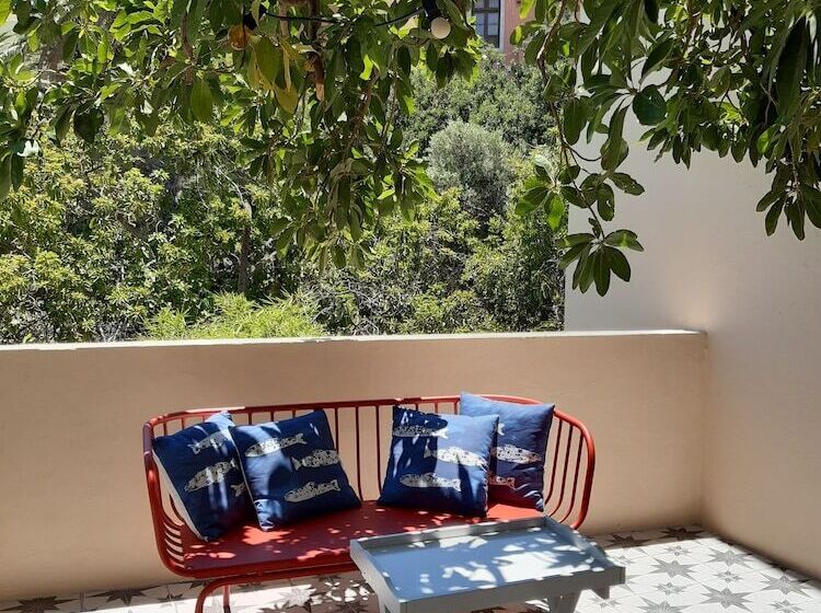 ベッドアンドブレックファースト Villa Nestor