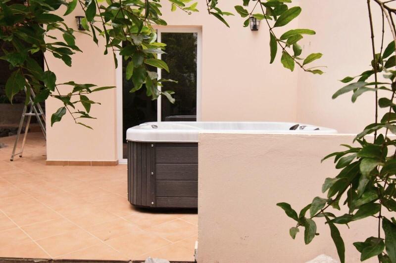 ベッドアンドブレックファースト Villa Nestor