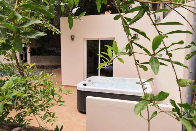 ベッドアンドブレックファースト Villa Nestor