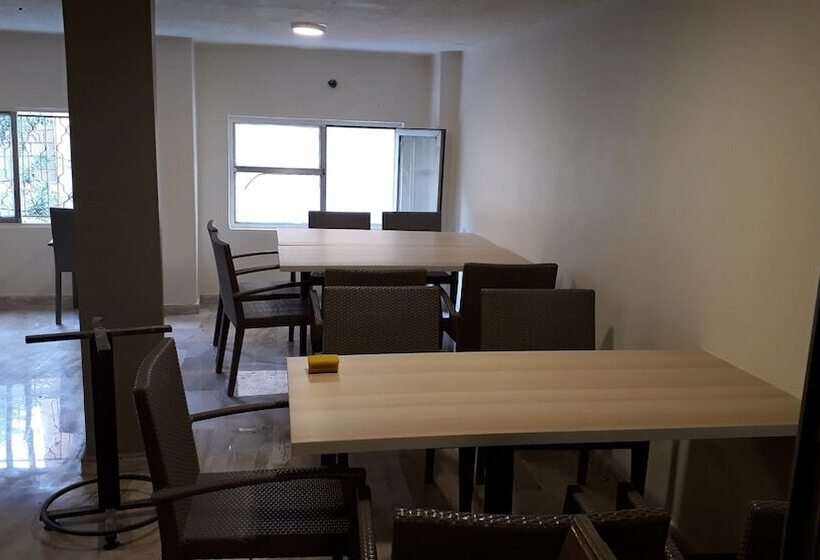 هتل Layaali Amman