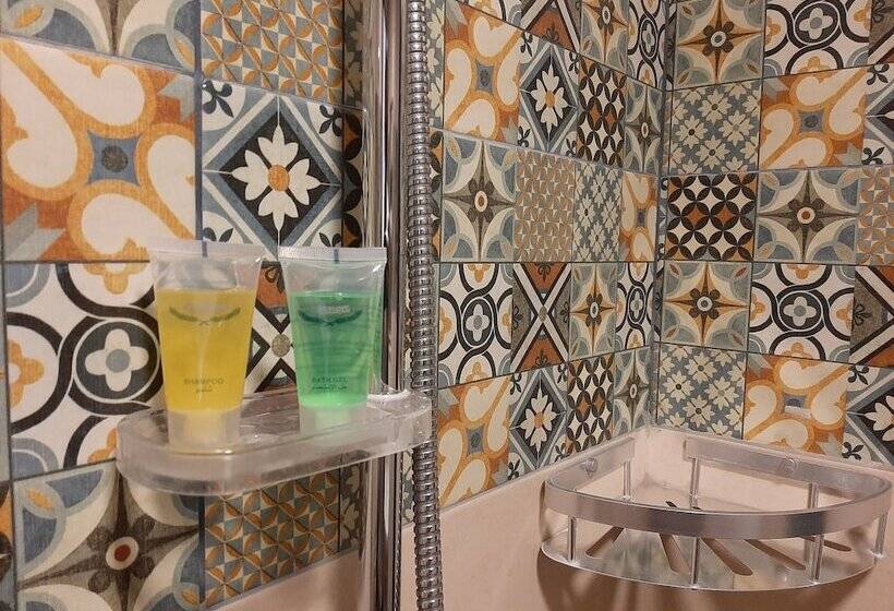 هتل Layaali Amman