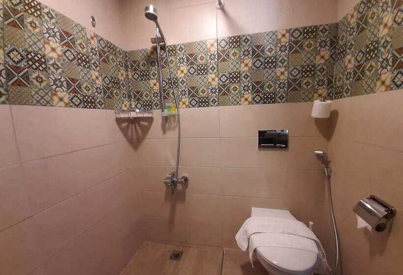 هتل Layaali Amman