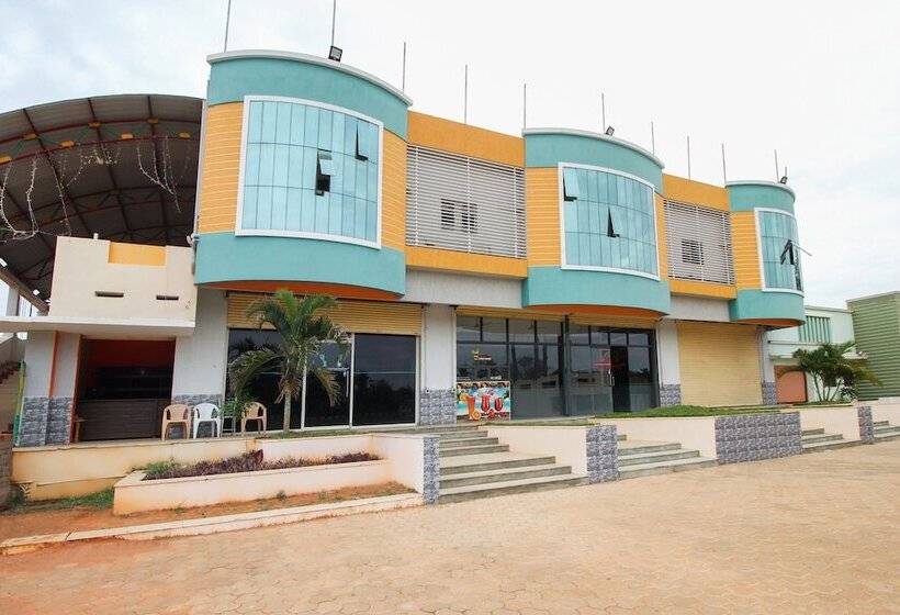 Отель Oyo 47450  Srn