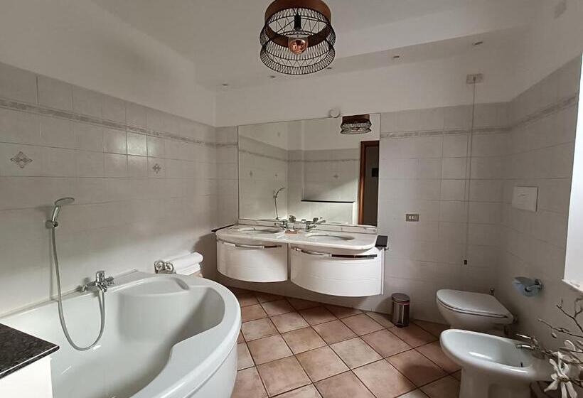 بنسيون Foresteria Sirio