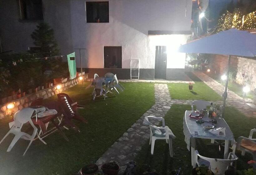 پانسیون Vila Magda